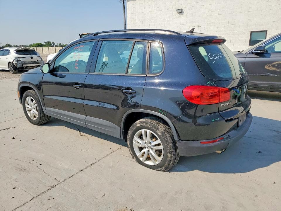 2017 VOLKSWAGEN TIGUAN S 2