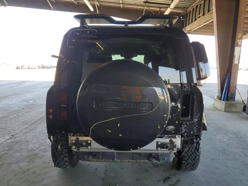 2020 LAND ROVER DEFENDER 110 S 6