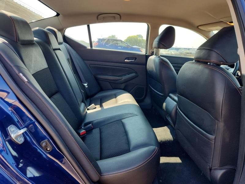 2019 NISSAN ALTIMA SR 10