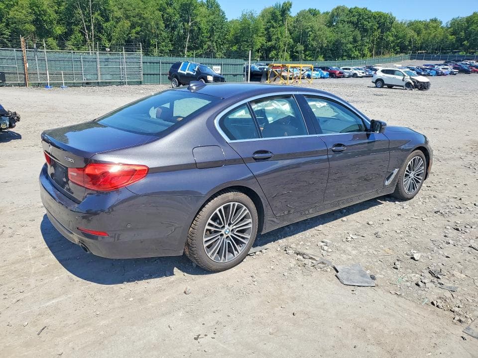 2020 BMW 530 XI 3