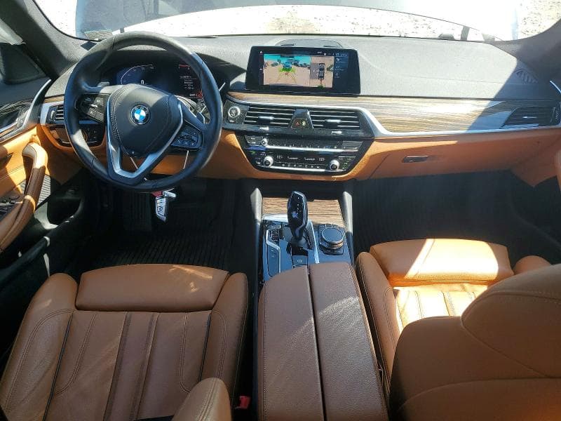 2020 BMW 530 XI 8