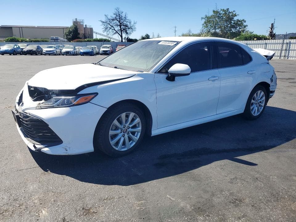2019 TOYOTA CAMRY LE - 1