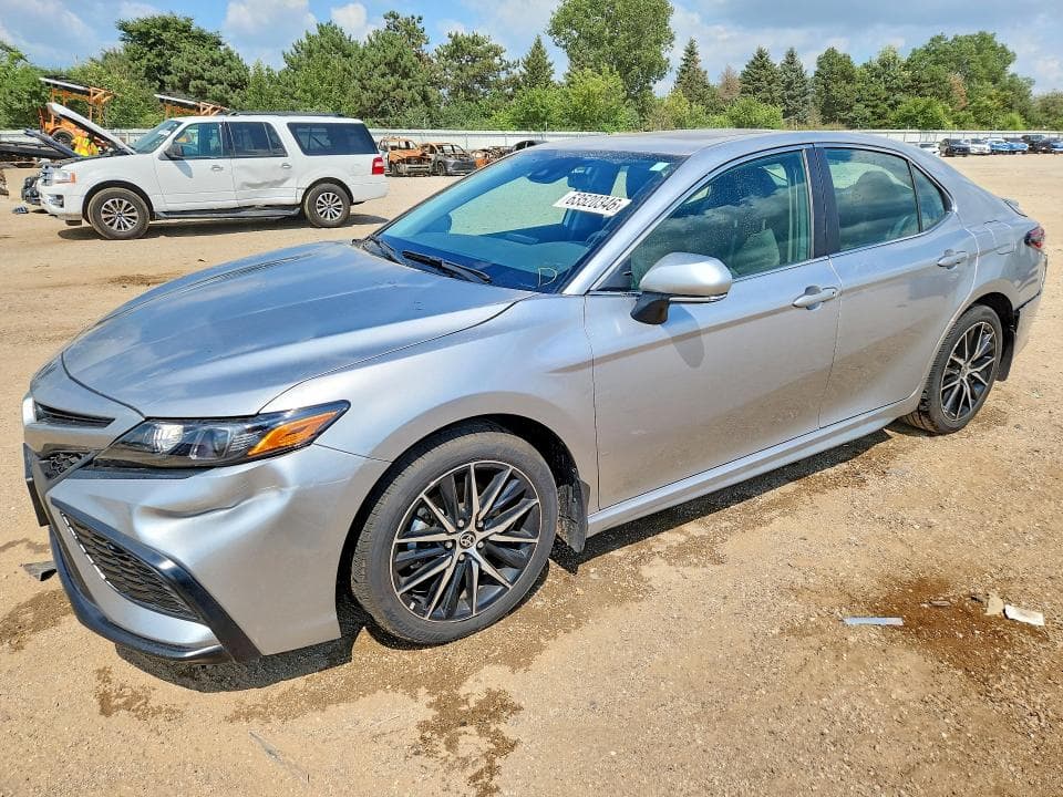 2024 TOYOTA CAMRY SE - 1