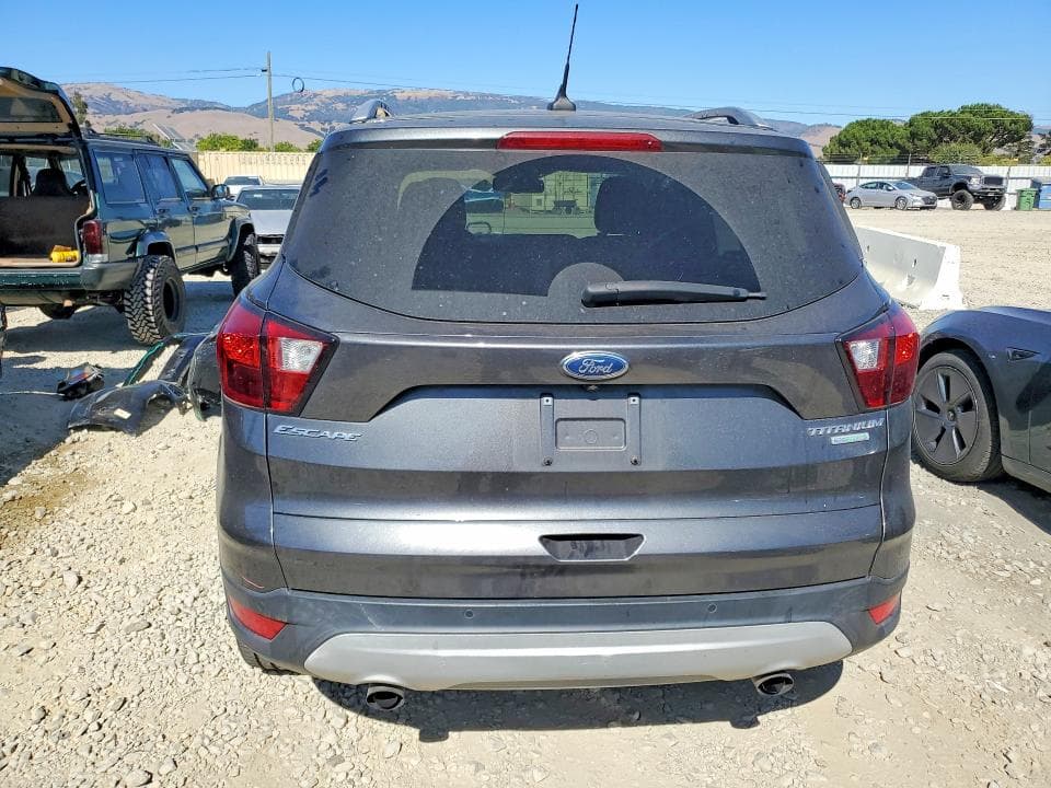 2019 FORD ESCAPE TITANIUM 6
