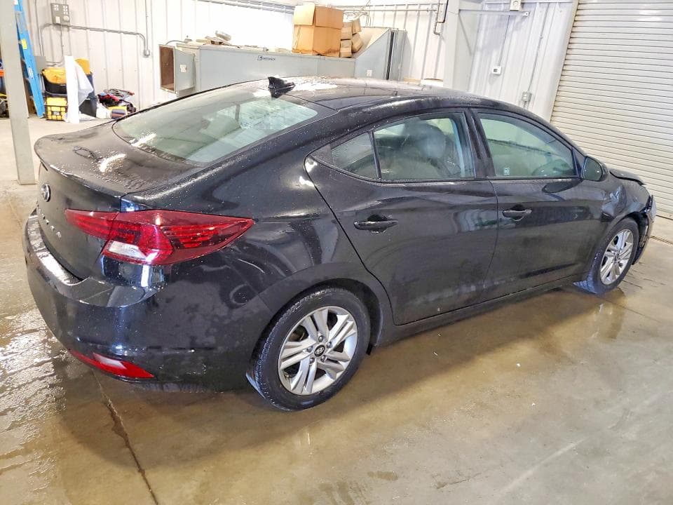 2020 HYUNDAI ELANTRA SEL 3