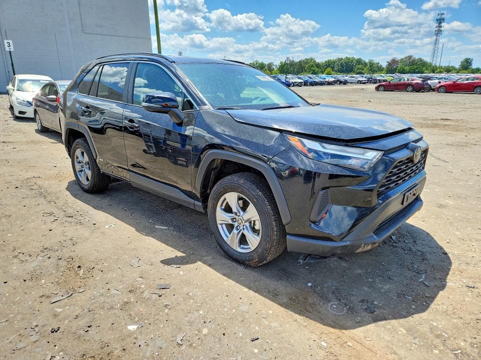 2025 TOYOTA RAV4 HYBRID XLE 4