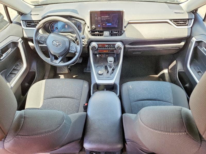 2025 TOYOTA RAV4 HYBRID XLE 8