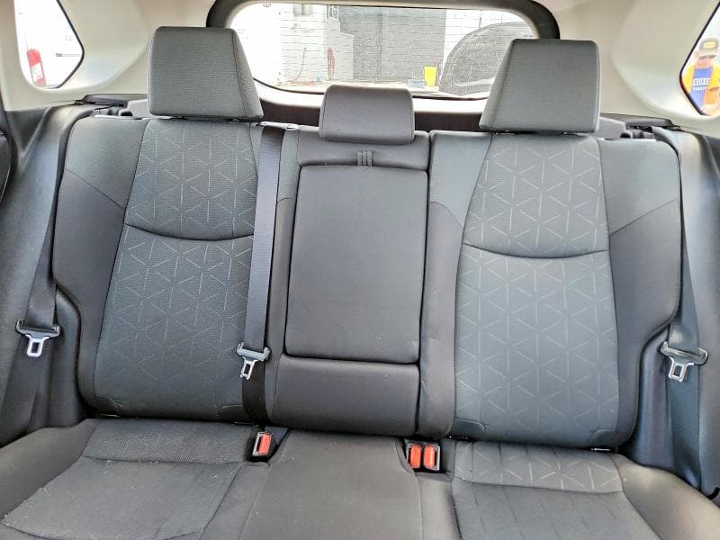 2025 TOYOTA RAV4 HYBRID XLE 10