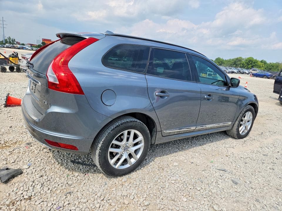 2017 VOLVO XC60 T5 3
