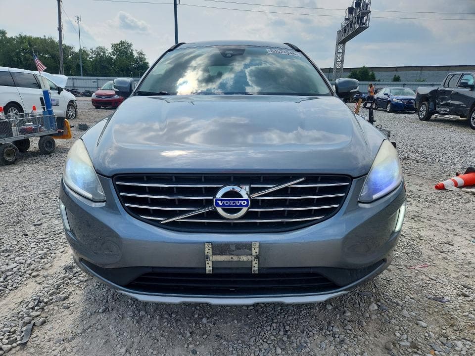 2017 VOLVO XC60 T5 5