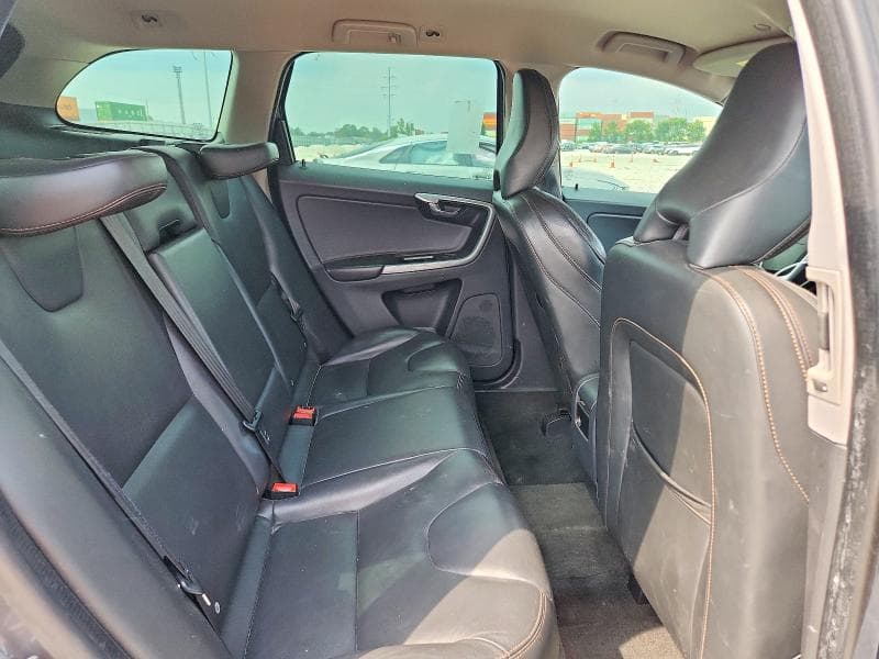 2017 VOLVO XC60 T5 10