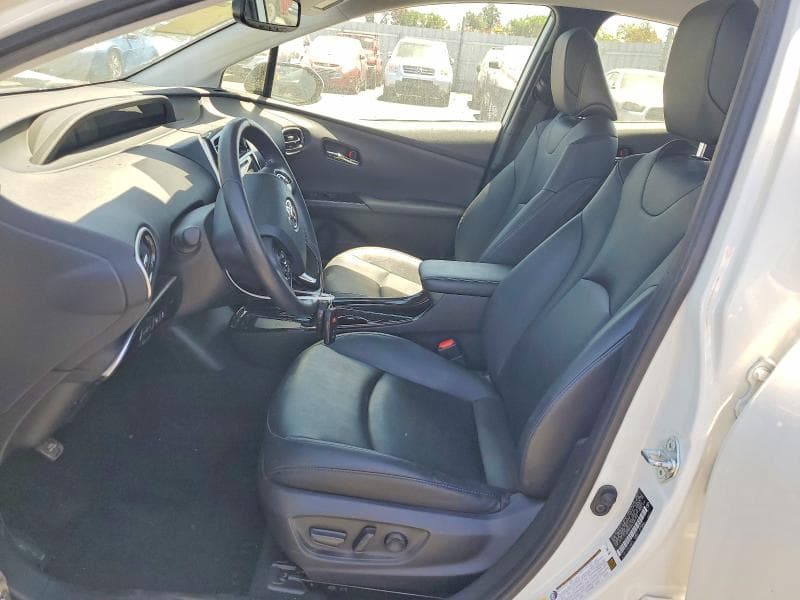 2019 TOYOTA PRIUS XLE 7