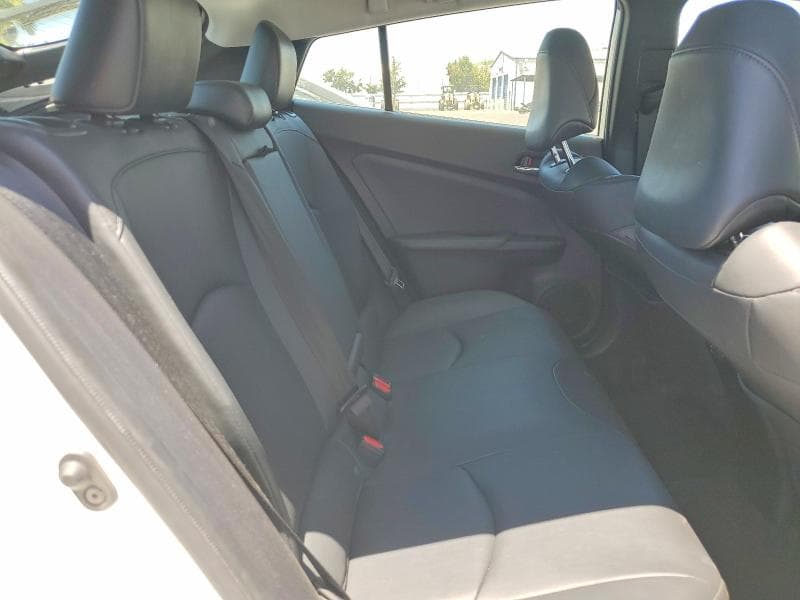 2019 TOYOTA PRIUS XLE 10