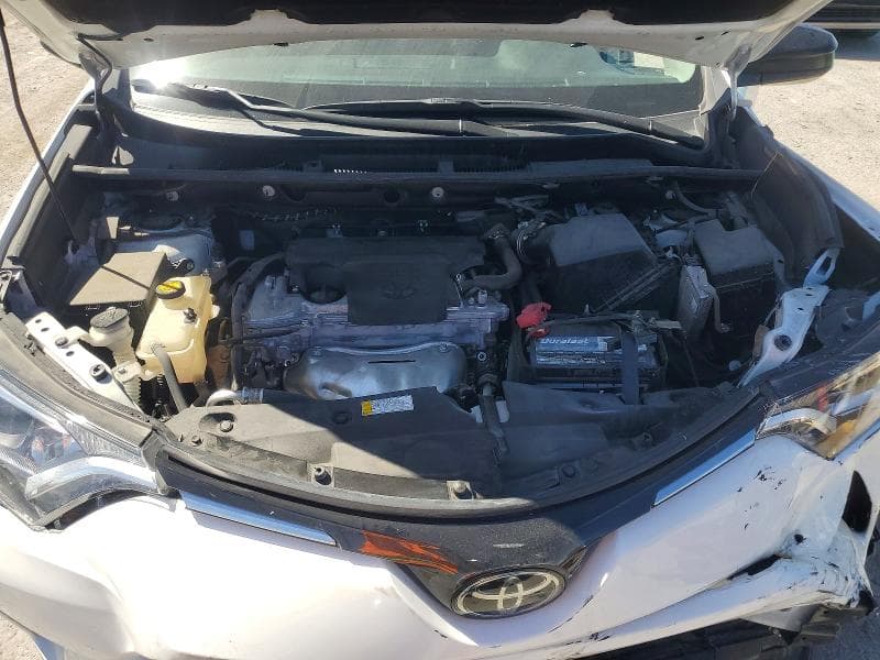 2018 TOYOTA RAV4 LE 12