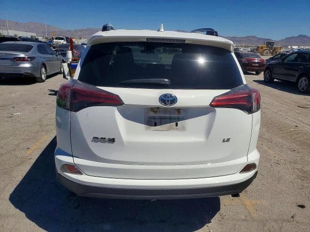 2018 TOYOTA RAV4 LE 6