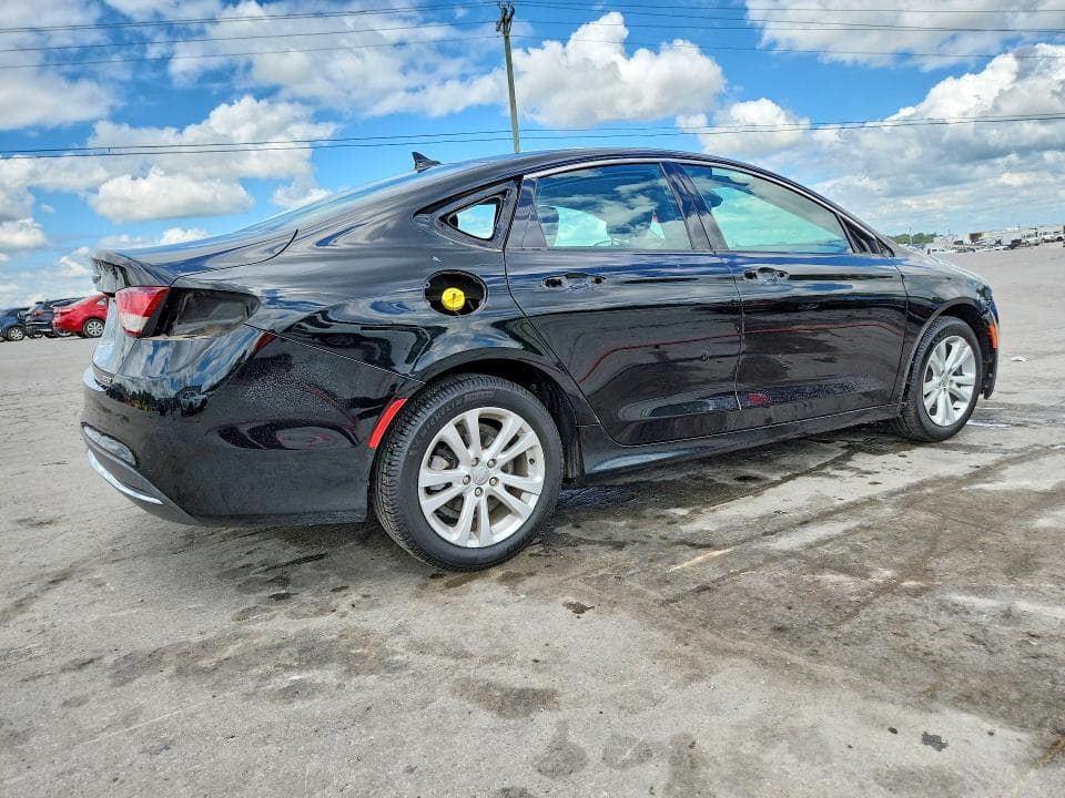 2017 CHRYSLER 200 LIMITED 3