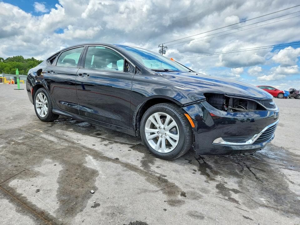 2017 CHRYSLER 200 LIMITED 4