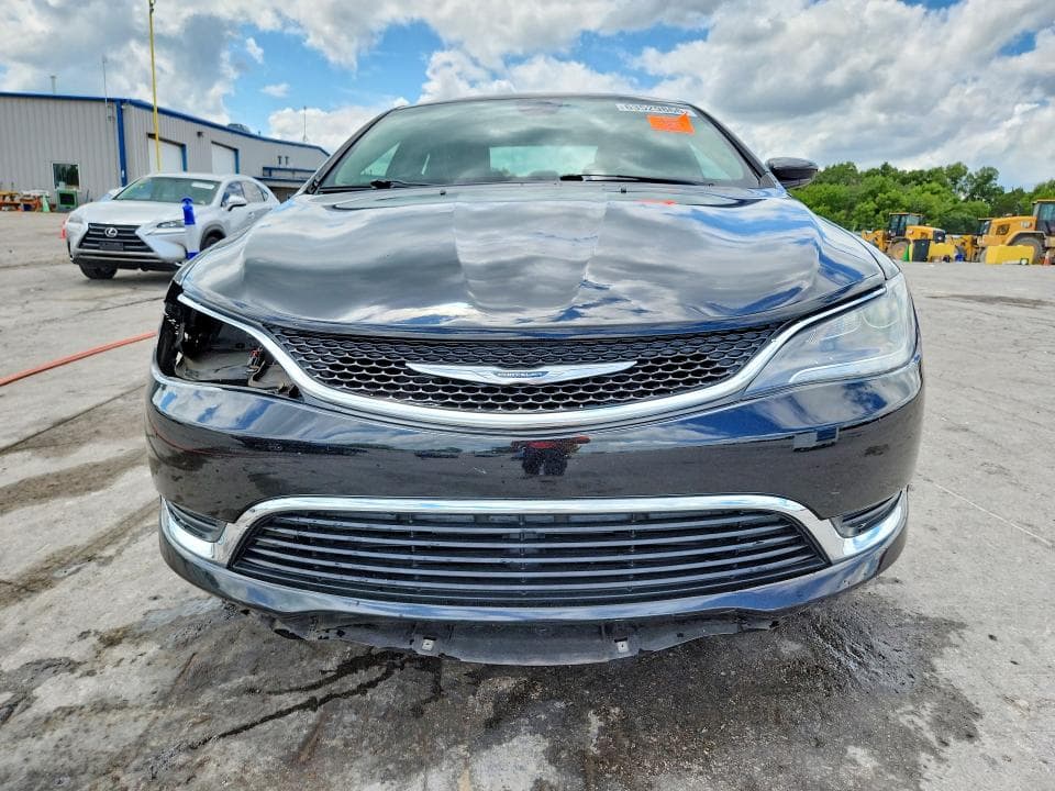2017 CHRYSLER 200 LIMITED 5