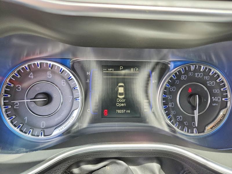 2017 CHRYSLER 200 LIMITED 9