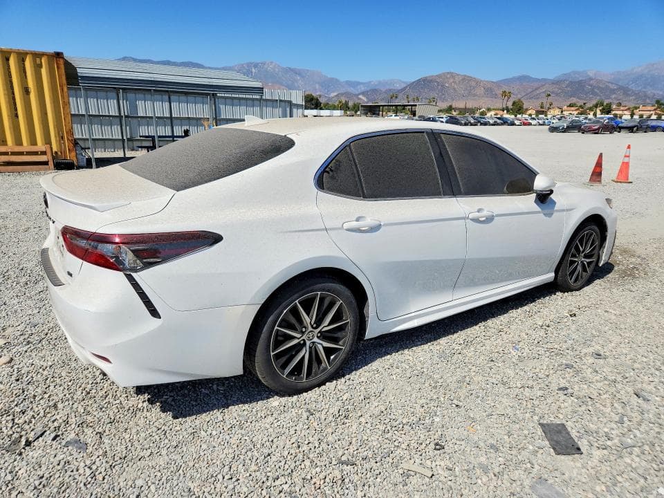 2023 TOYOTA CAMRY SE 3