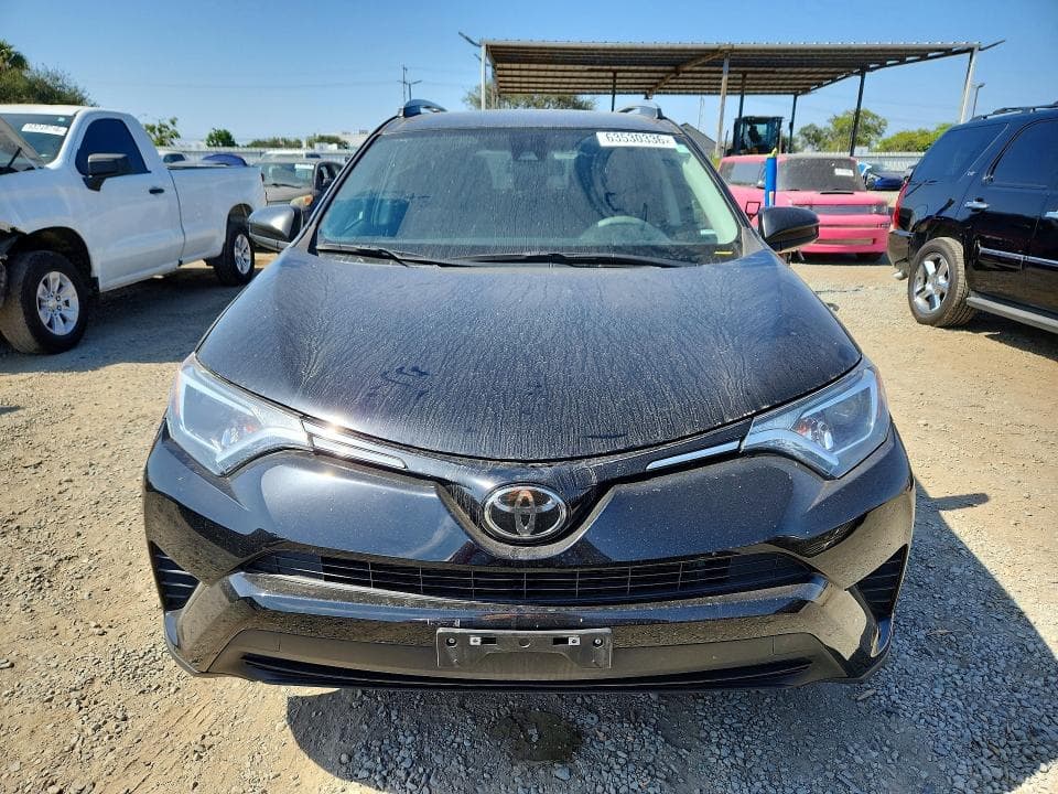 2018 TOYOTA RAV4 LE 5
