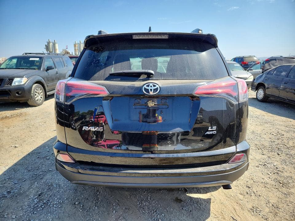 2018 TOYOTA RAV4 LE 6
