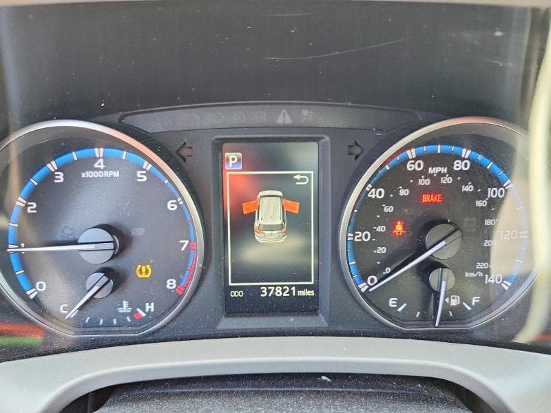 2018 TOYOTA RAV4 LE 9
