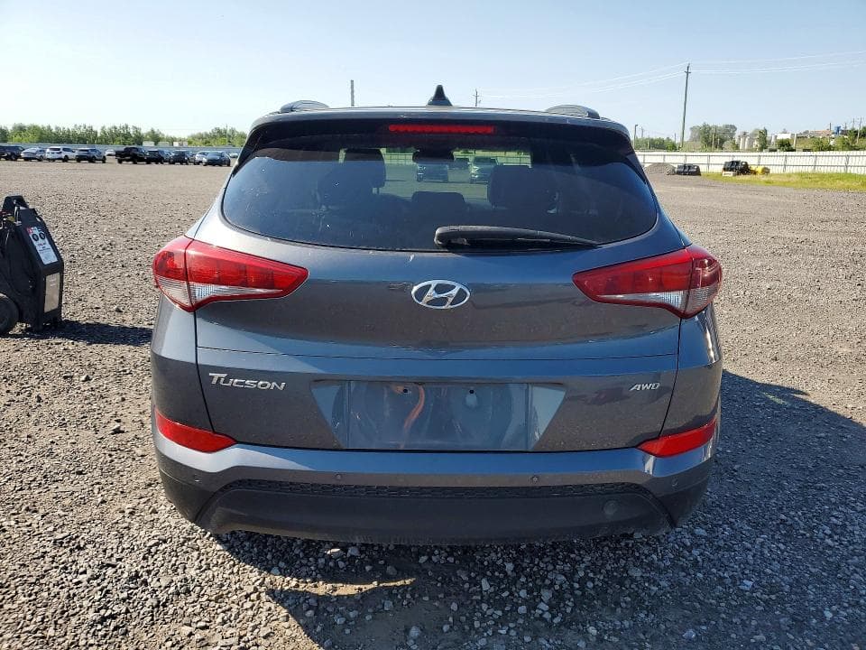 2017 HYUNDAI TUCSON SE 6