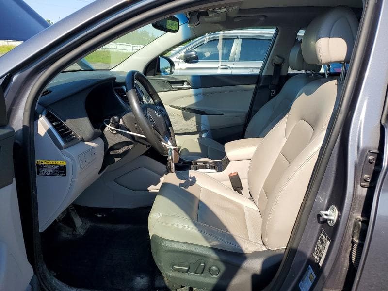 2017 HYUNDAI TUCSON SE 7