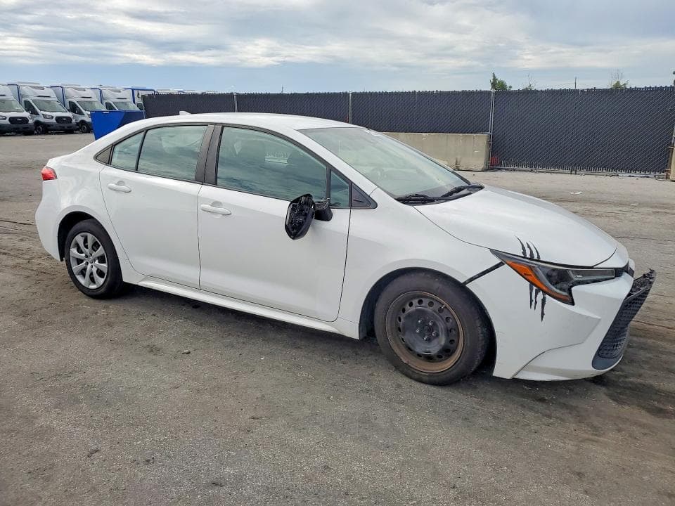 2021 TOYOTA COROLLA LE 4