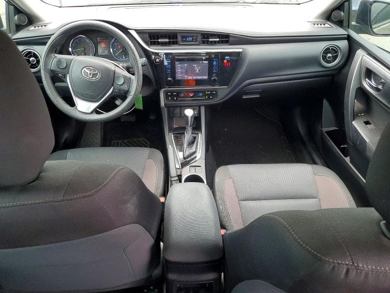 2019 TOYOTA COROLLA LE 8