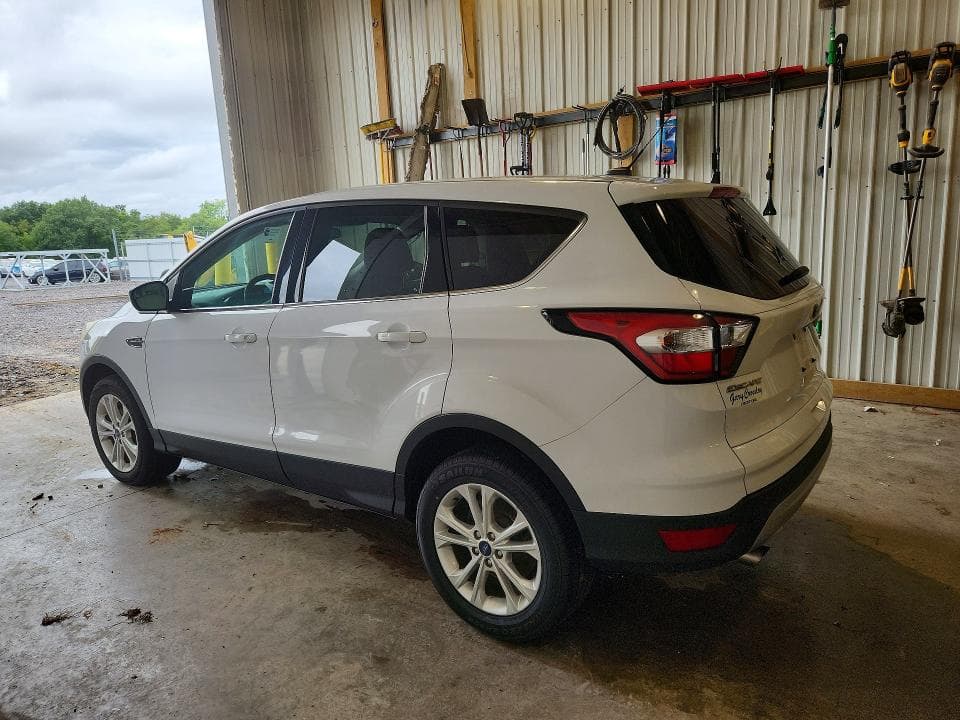 2017 FORD ESCAPE SE 2