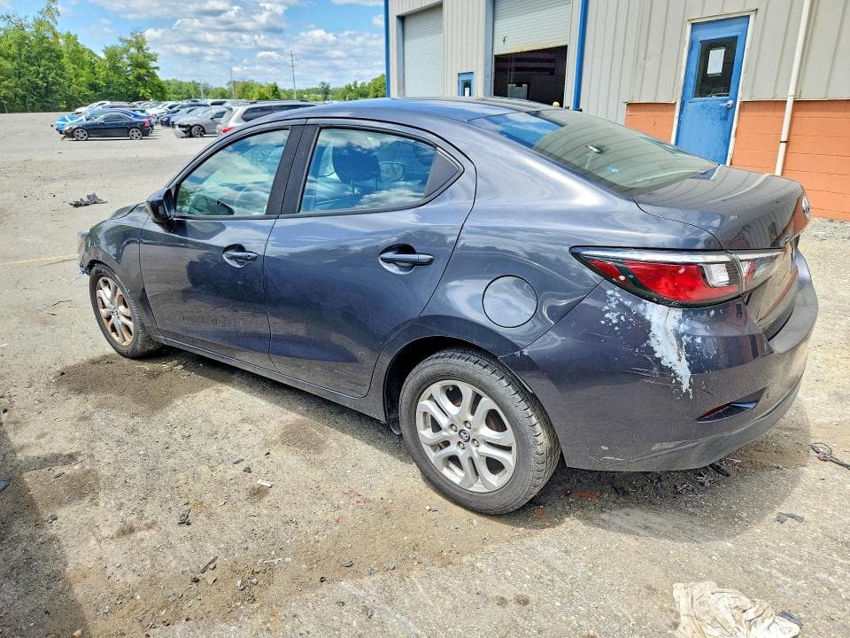 2018 TOYOTA YARIS IA BASE 2