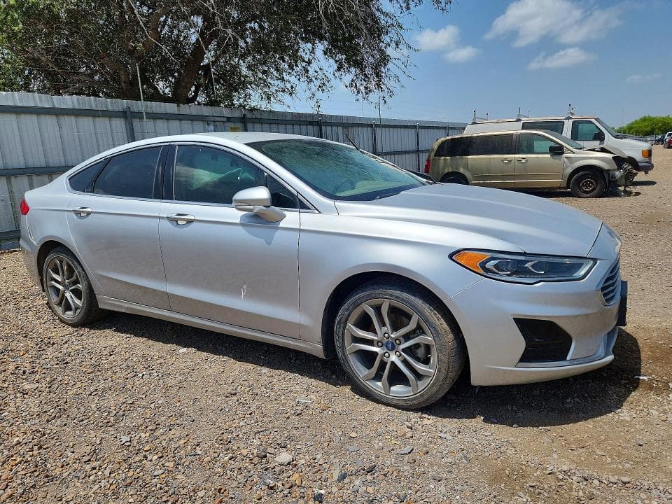 2019 FORD FUSION SEL 4