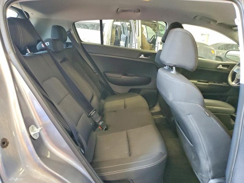 2017 KIA SPORTAGE LX 11