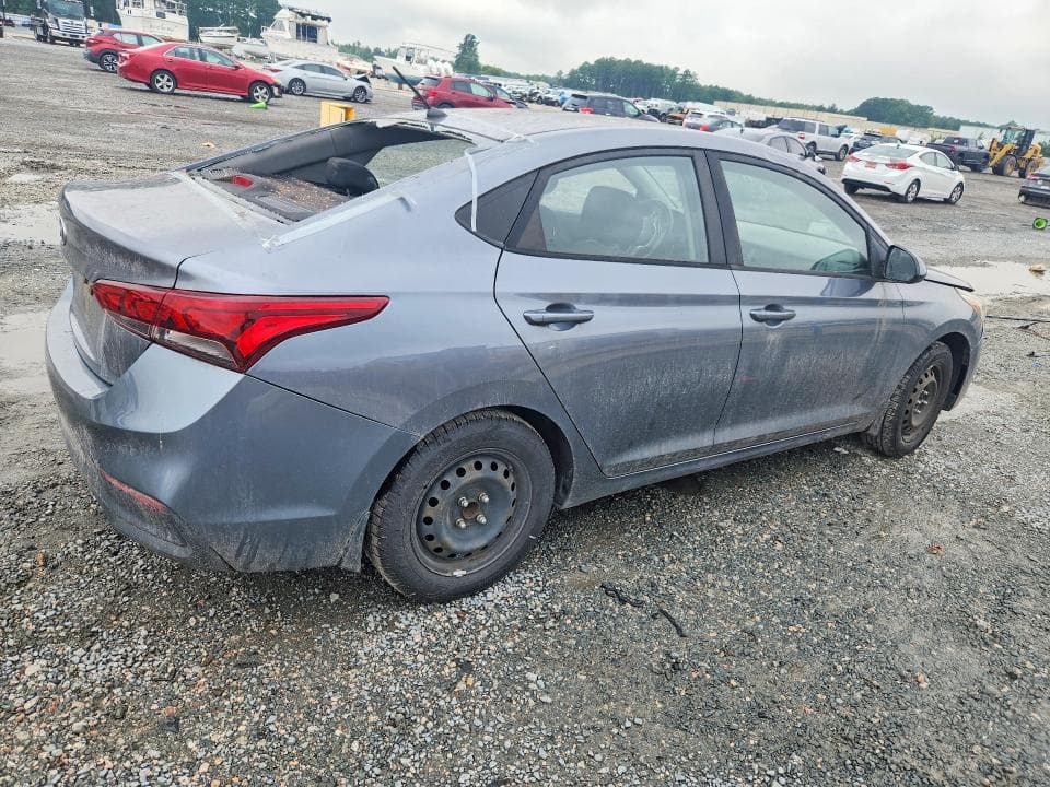 2018 HYUNDAI ACCENT SE 3