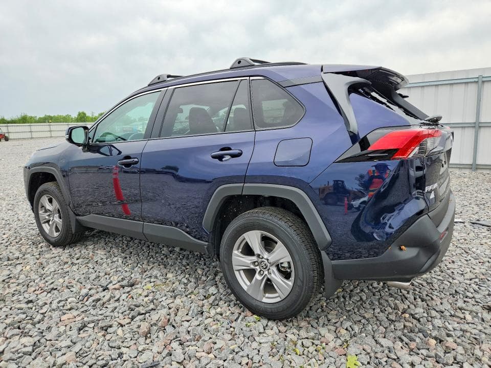 2025 TOYOTA RAV4 XLE 2