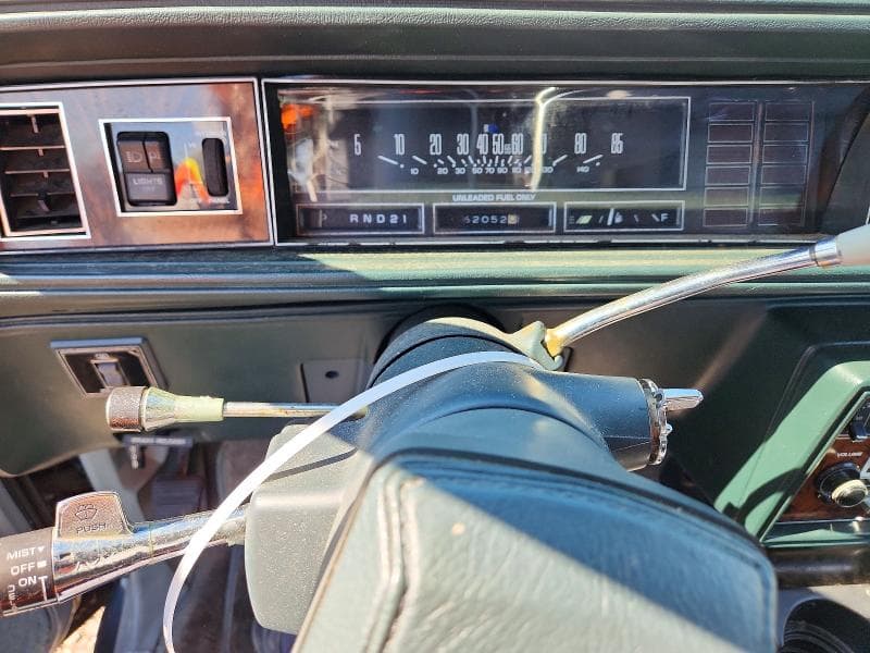 1982 OLDSMOBILE CUTLASS SUPREME 9