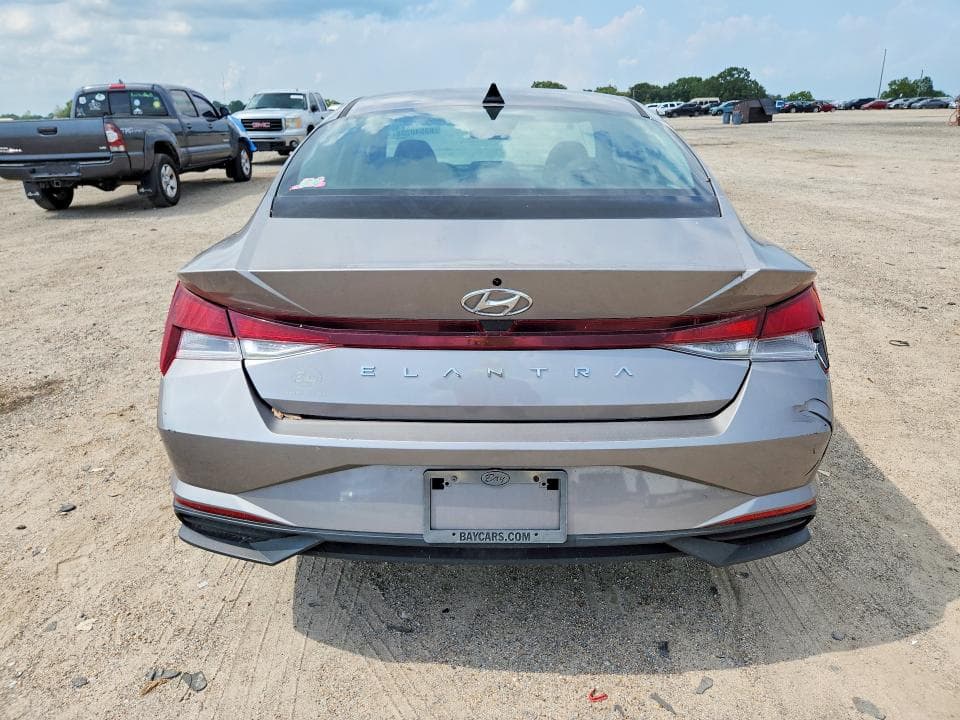 2021 HYUNDAI ELANTRA SE 6