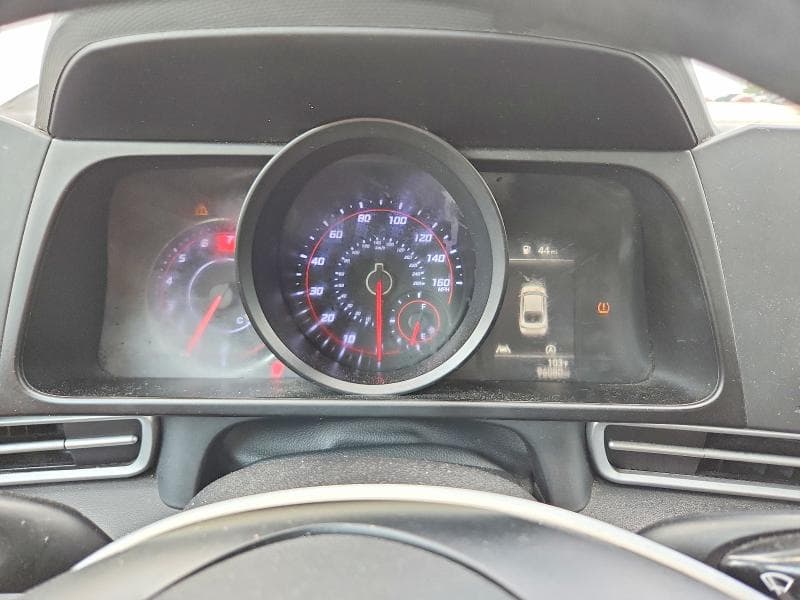 2021 HYUNDAI ELANTRA SE 9