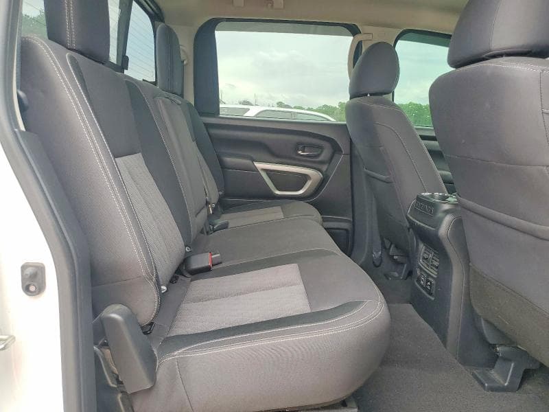 2021 NISSAN TITAN SV 10