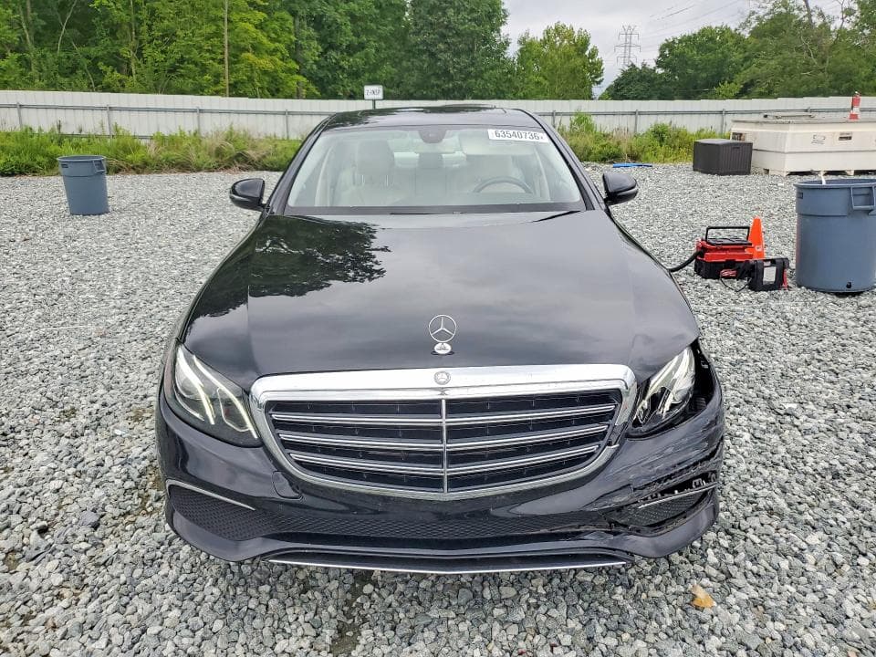2017 MERCEDES-BENZ E 300 5