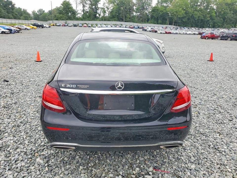 2017 MERCEDES-BENZ E 300 6
