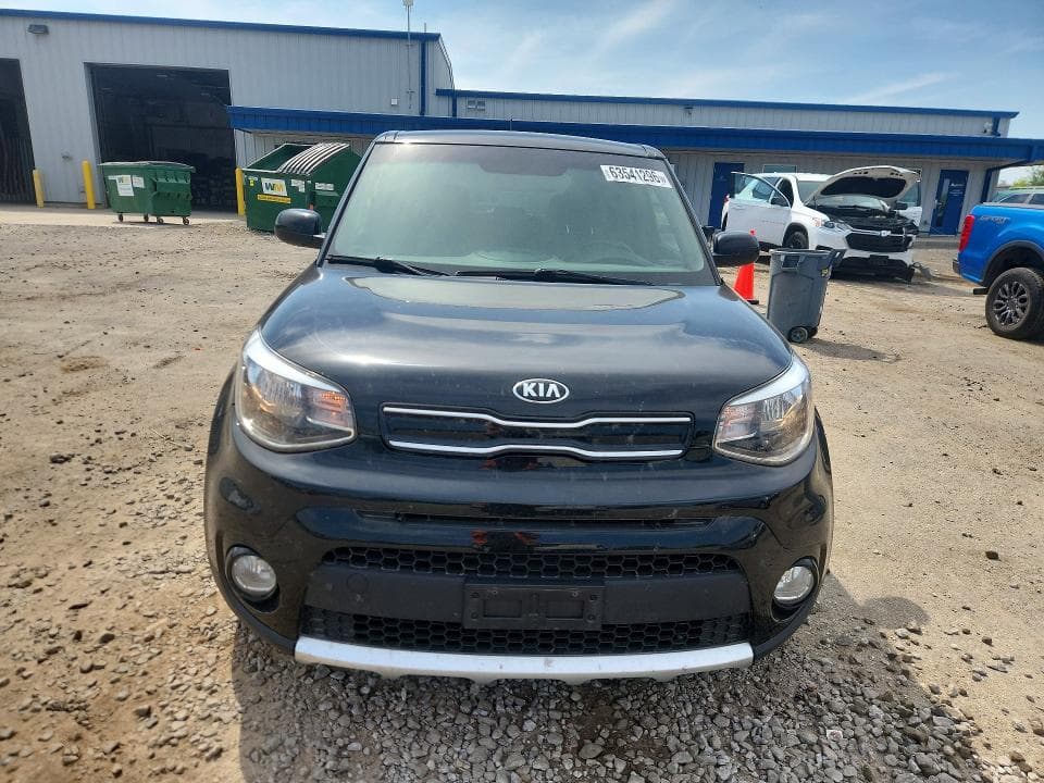 2017 KIA SOUL + 5
