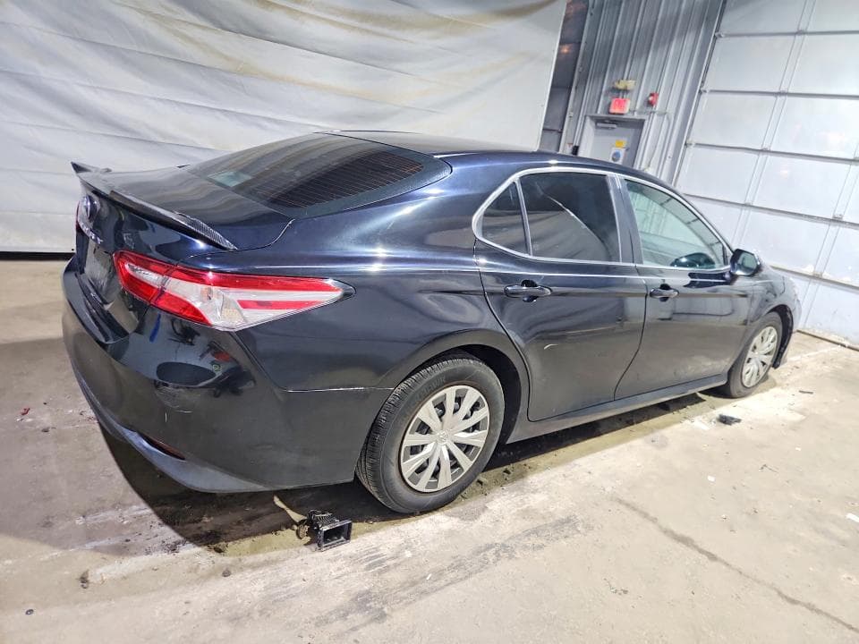 2018 TOYOTA CAMRY L 3