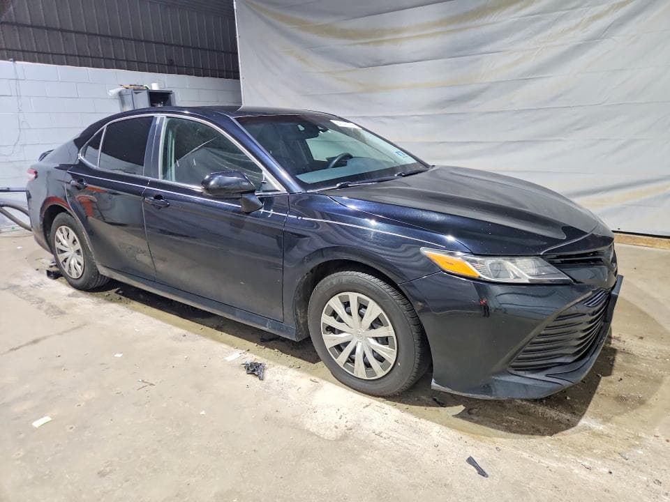 2018 TOYOTA CAMRY L 4