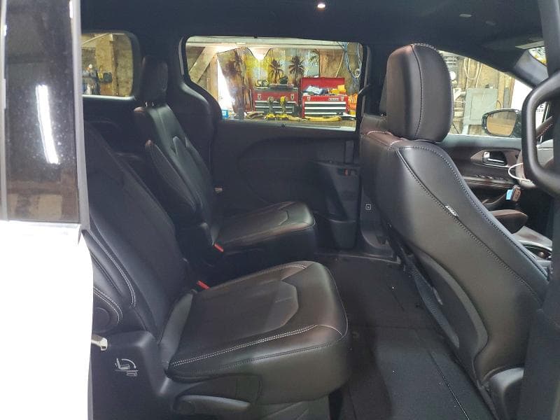 2027 CHRYSLER PACIFICA SELECT 11