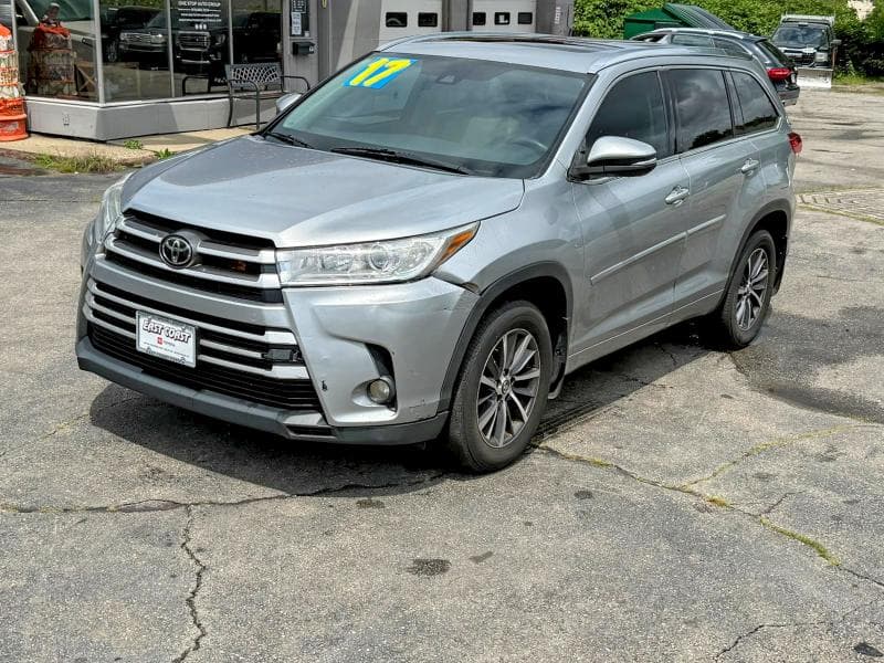 2017 TOYOTA HIGHLANDER XLE - 1