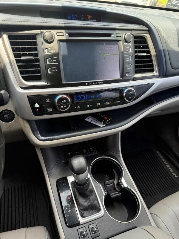 2017 TOYOTA HIGHLANDER XLE 5