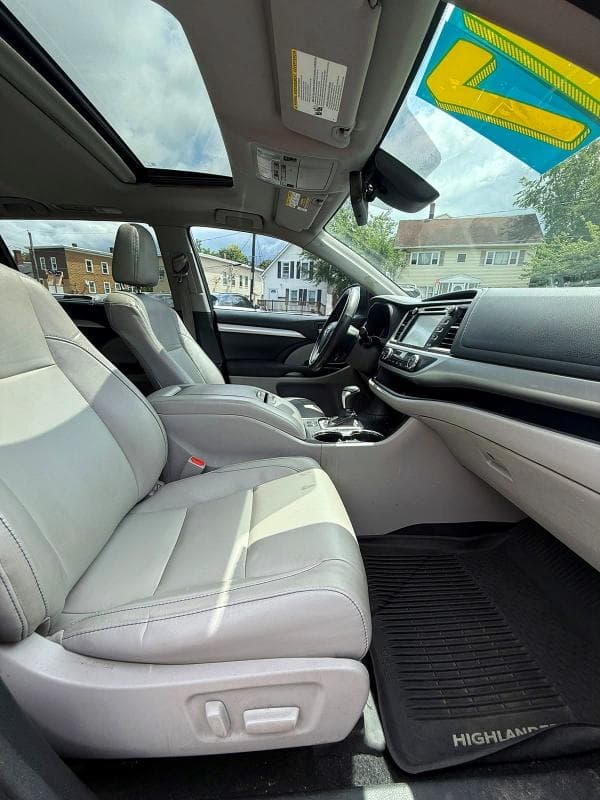2017 TOYOTA HIGHLANDER XLE 6